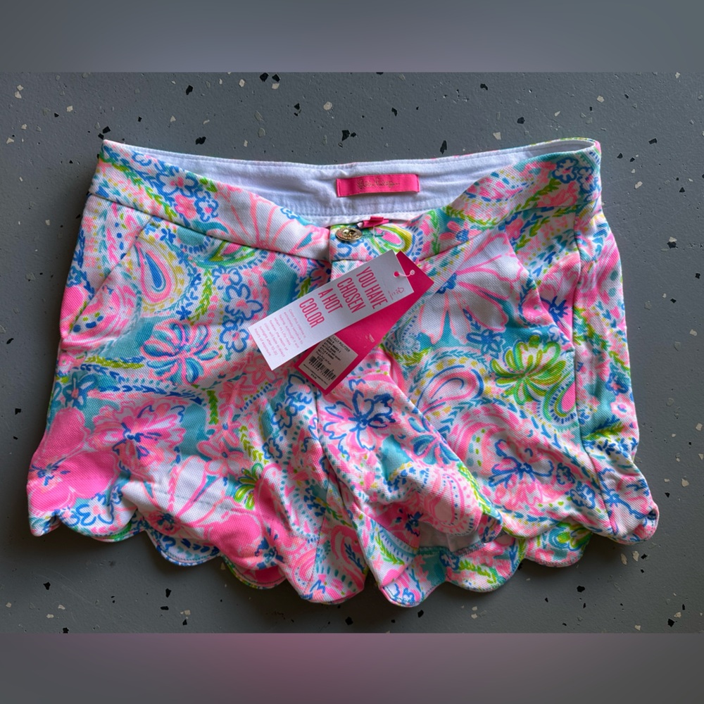 Lilly Pulitzer buttercup knot shorts